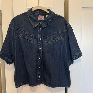 Levi’s Dark Wash Cropped Denim Western Shirt